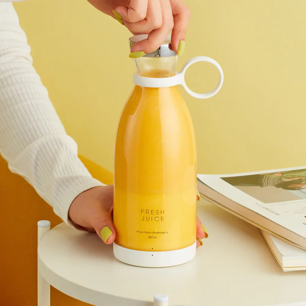Portable Mini Juice Blender